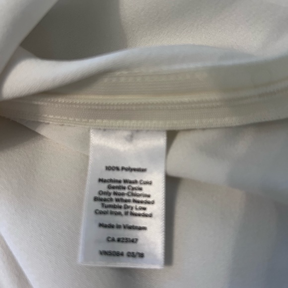 NWT Talbots Women’s White Blouse with Black Piping 2XP - Picture 8 of 10